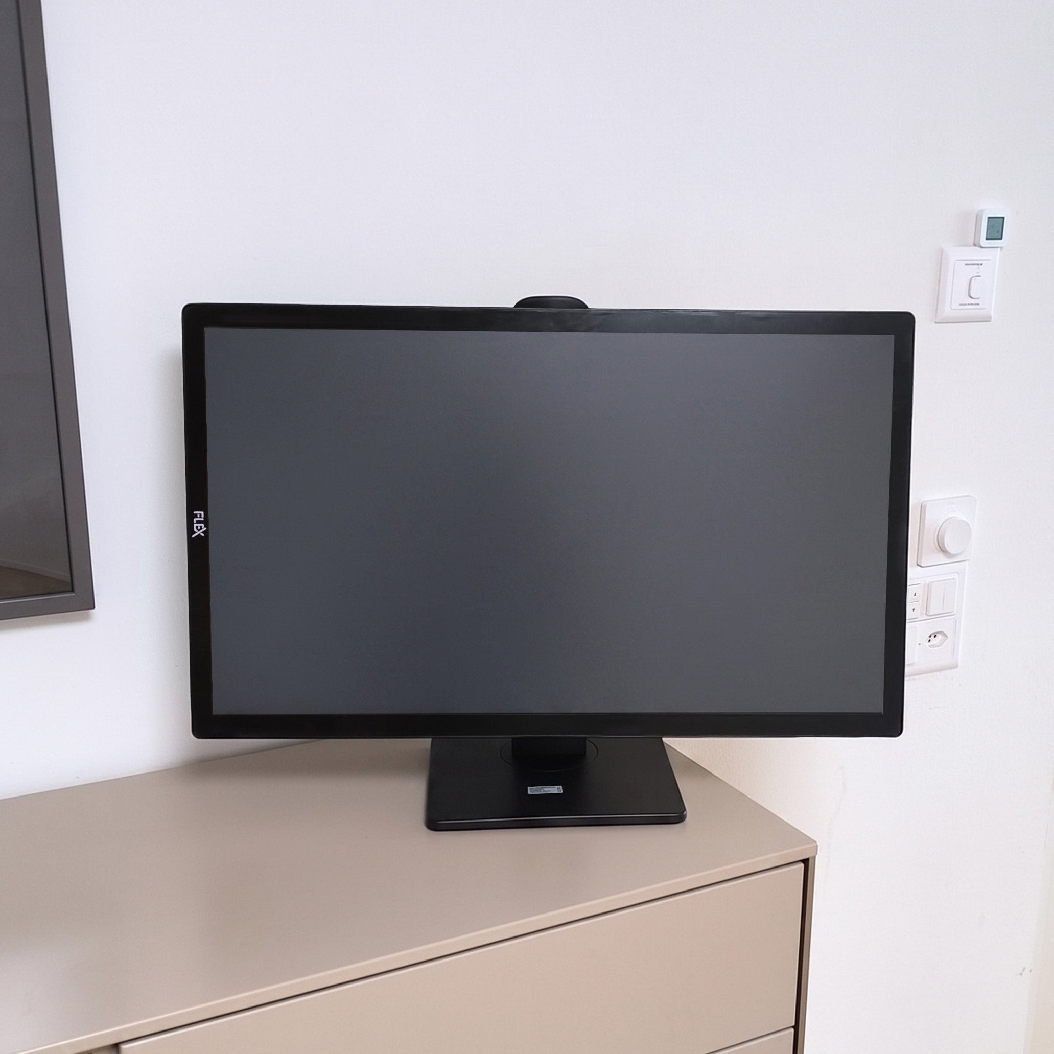 Flexboard Monitor Stand – Portrait & Landscape, Height-Adjustable